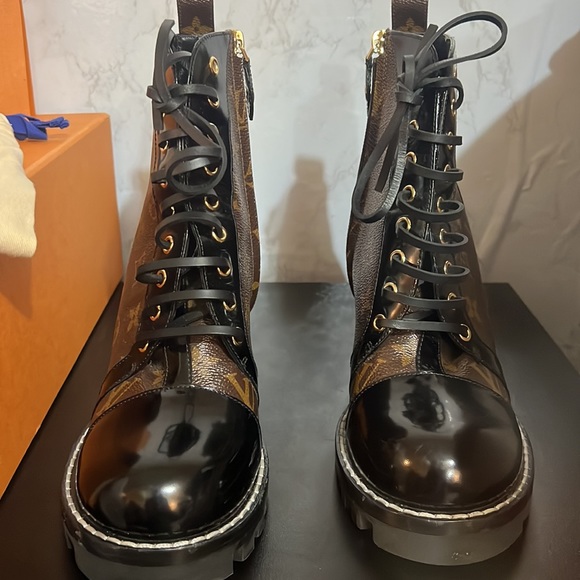 100 % authentic Louis Vuitton Star trail ankle booties - Picture 7 of 8